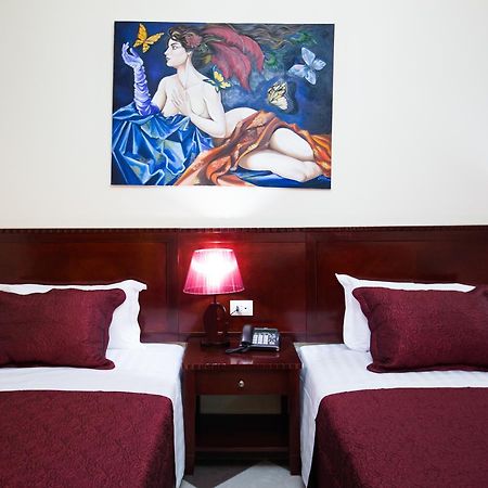 Orchidea Hotel Tirana Exteriör bild