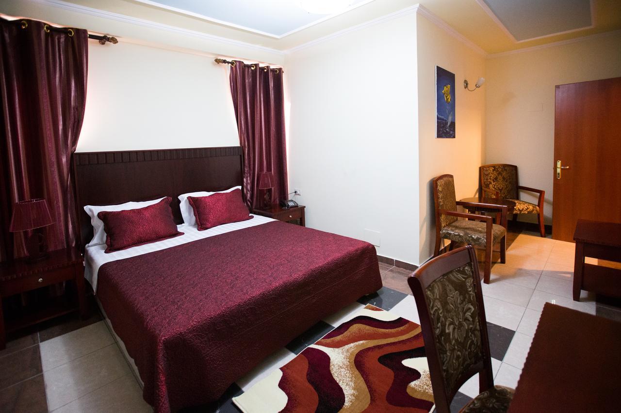 Orchidea Hotel Tirana Exteriör bild