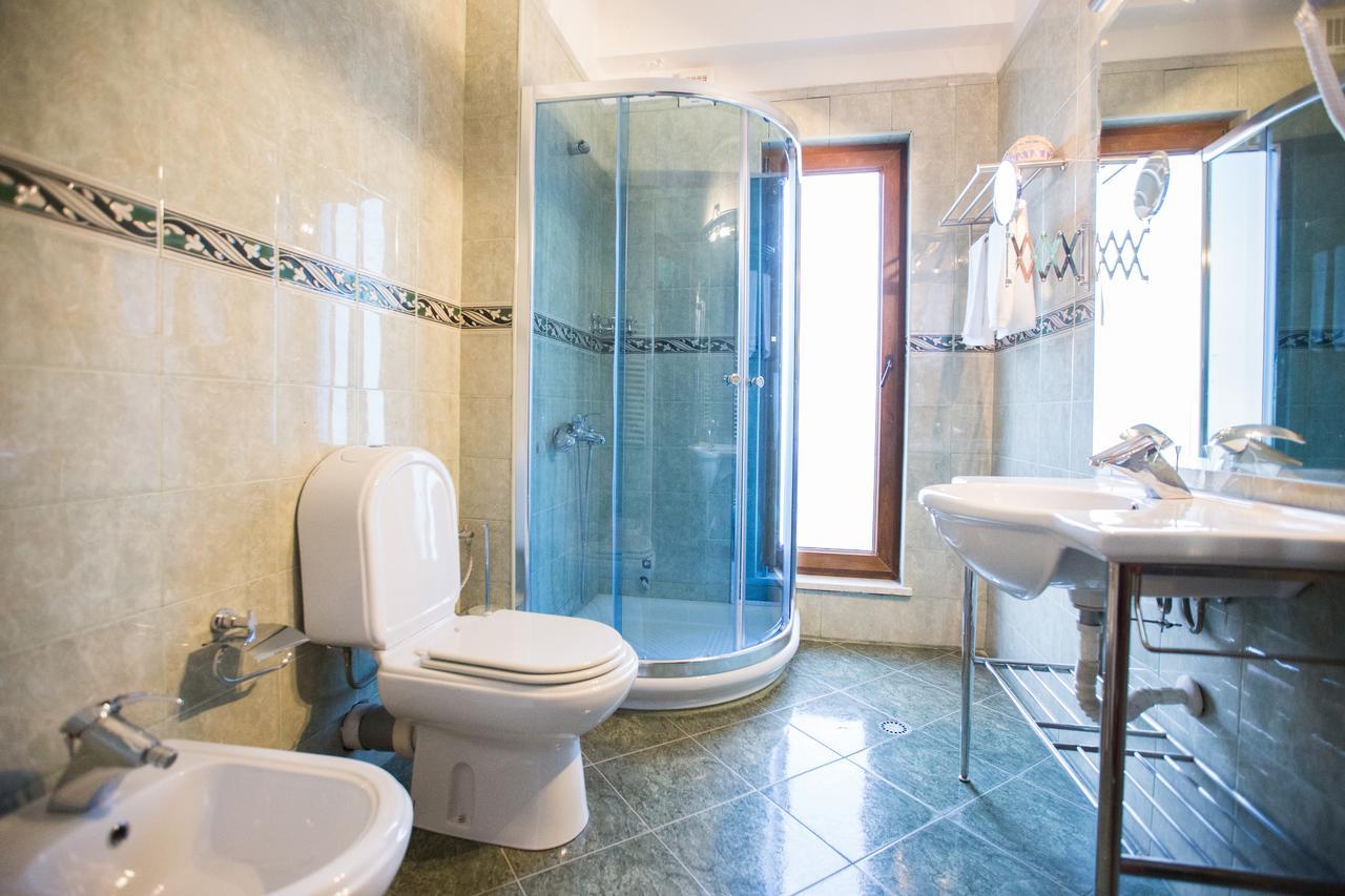 Orchidea Hotel Tirana Exteriör bild