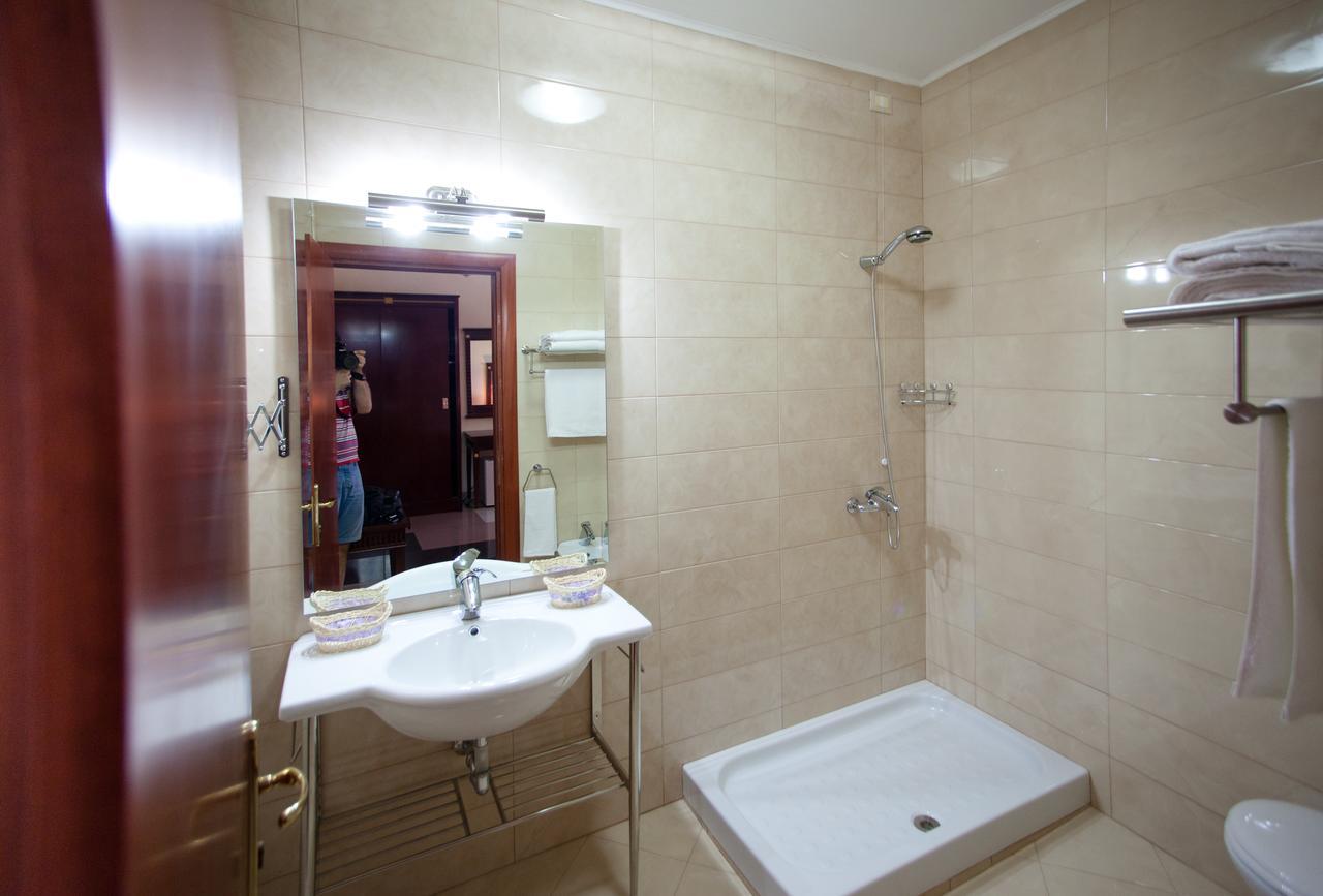 Orchidea Hotel Tirana Exteriör bild