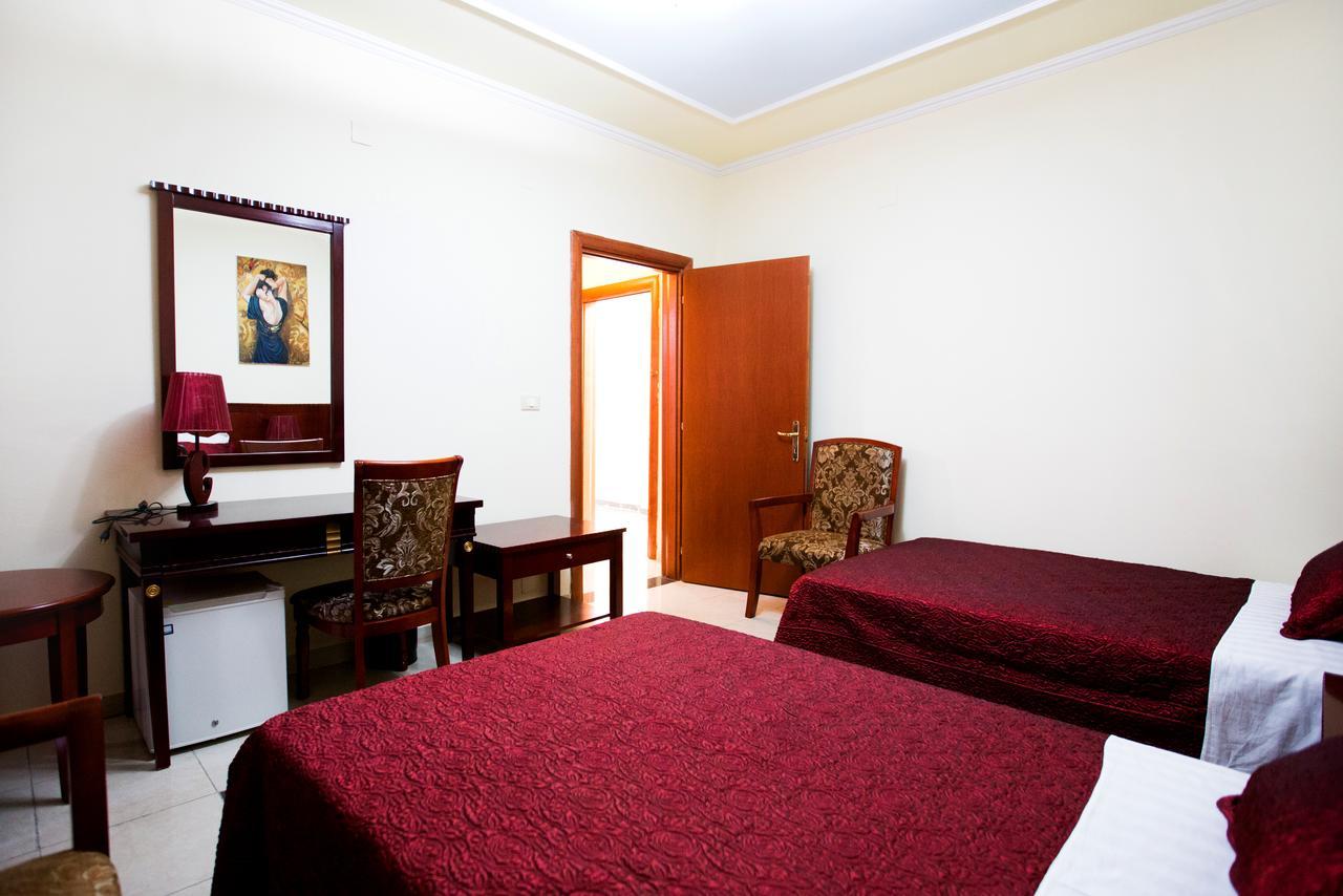 Orchidea Hotel Tirana Exteriör bild